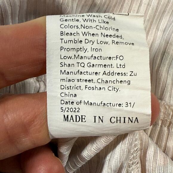 Toddler Girl Floral Summer Romper Size 18-24 Months Sleeveless One-Piece - Picture 3 of 5